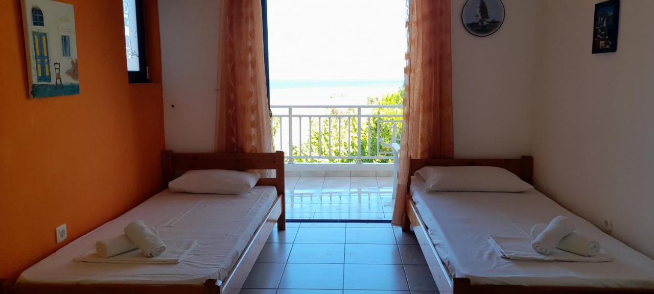 Lakkopetra Beach Apartments Lakopetra Exteriör bild